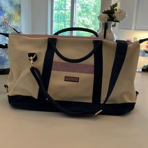 Vineyard Vines duffle bag